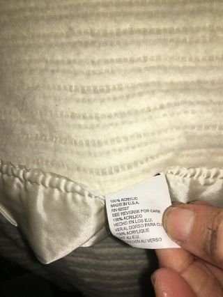 Vintage Acrylic Blanket Beige Ribbed Weave Satin Ribbon Trim Soft Usa 66x88